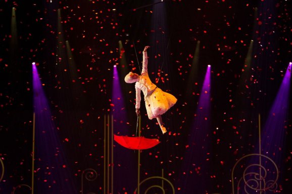 Cirque Du Soleil - Traumwelten © 2013 Paramount Pictures