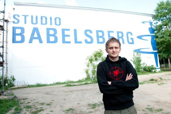 Regisseur Tommy Wirkola vor den Babelsberger Studios © 2011 Paramount Pictures
